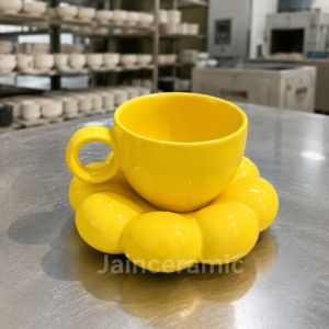 Bubble cup saucer (yellow)